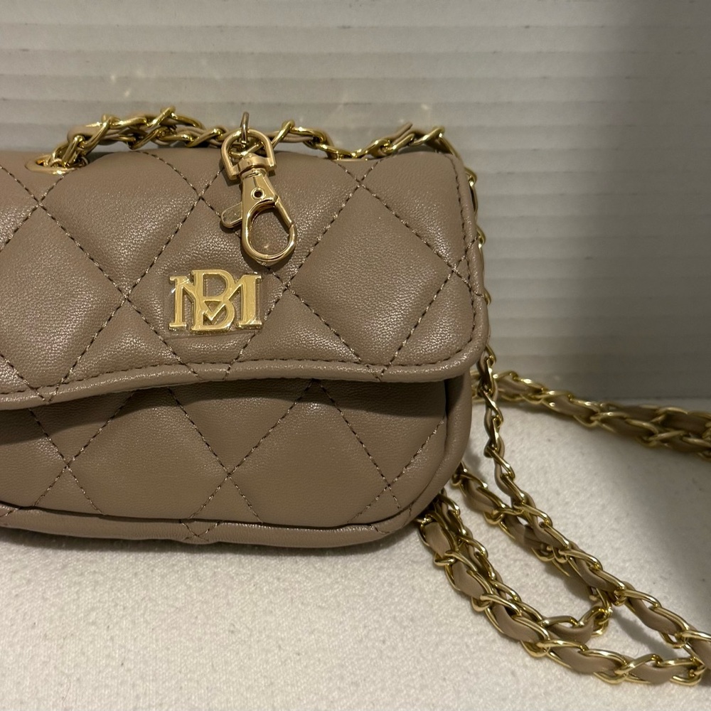 Elegant Tan Quilted Bag with Gold Chain